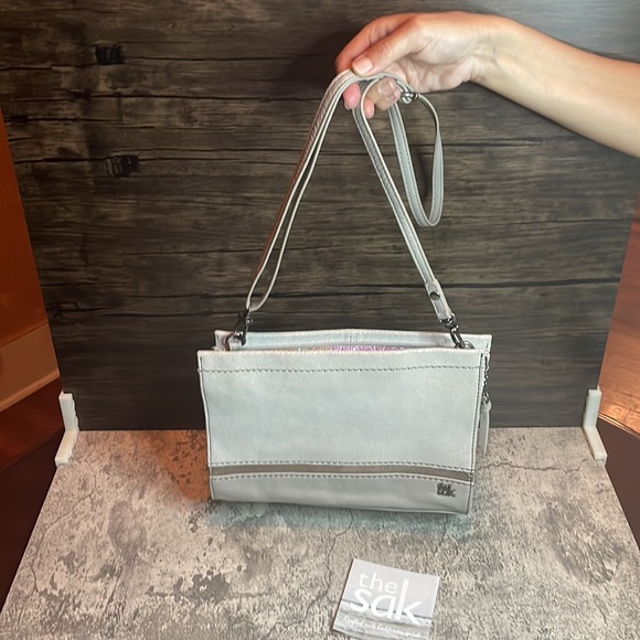 The Sak Handbags - Special💕The Salk shoulder & crossbody bag NWOT in light grey and silver.